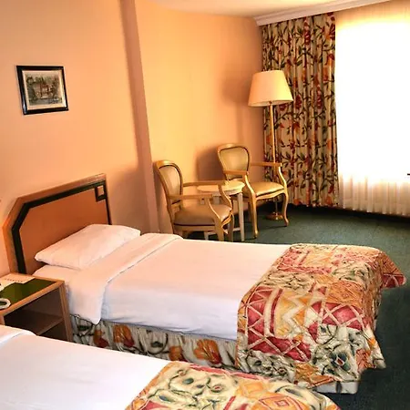 Seres Old Hotel 3*